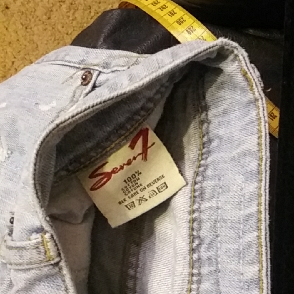 Jeans - Picture 8 of 8